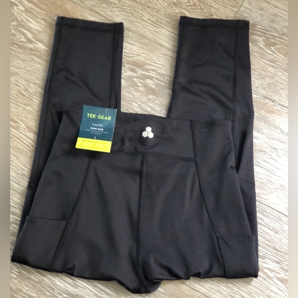 Misses - Tek Gear- Black - High Rise Capri Leggings - Picture 5 of 9